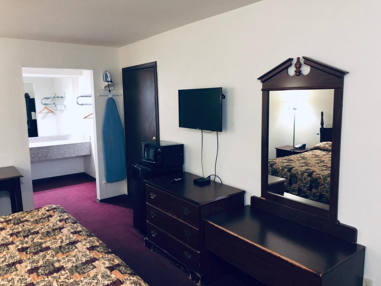 Meridian Inn Oklahoma City Airport エクステリア 写真